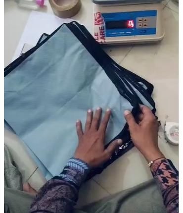 Sari Storage Bags with a Large Transparent Window (Pack of 6)
